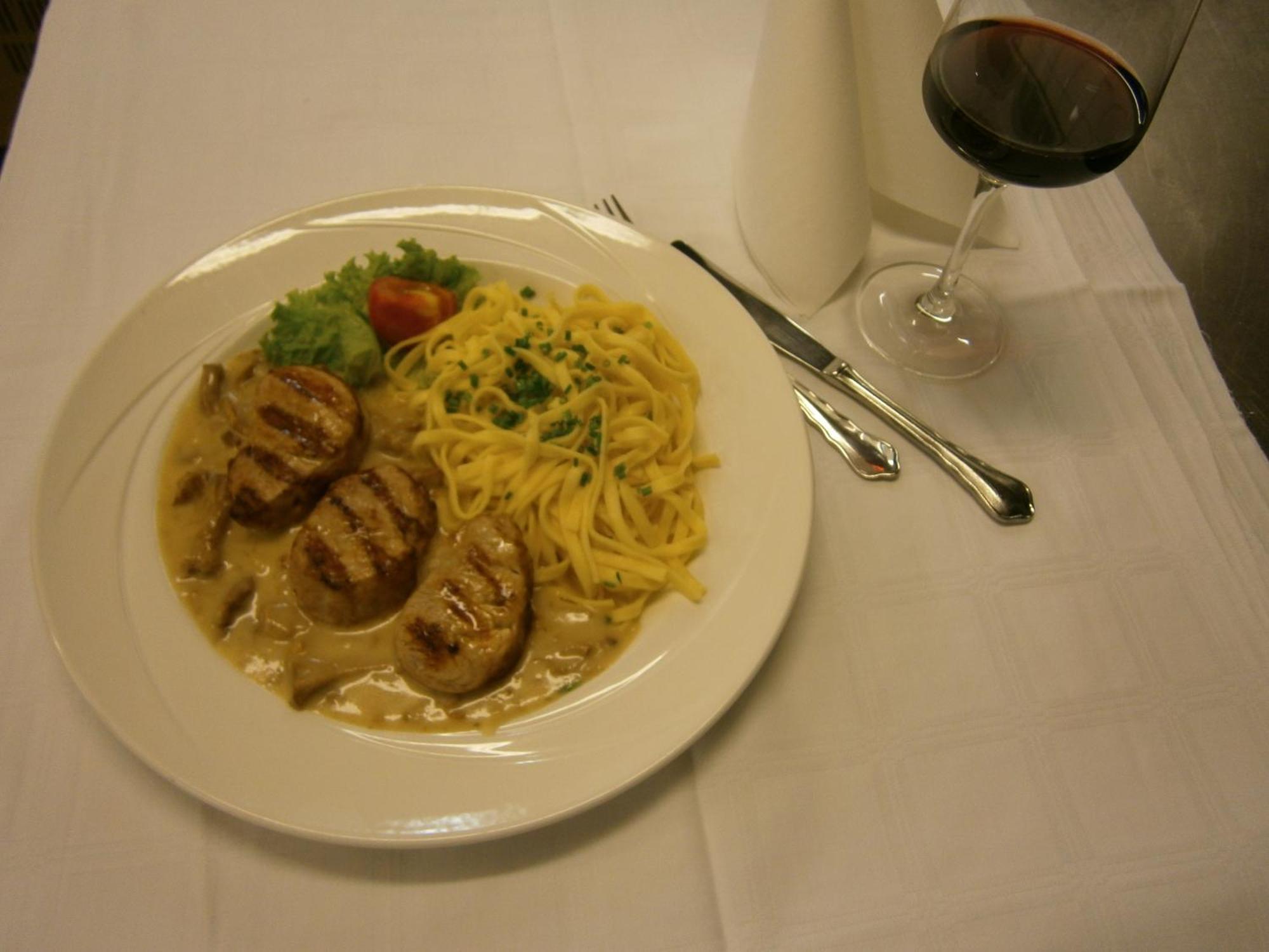 Gasthof Restaurant Zum Brauhaus Hartberg Ngoại thất bức ảnh